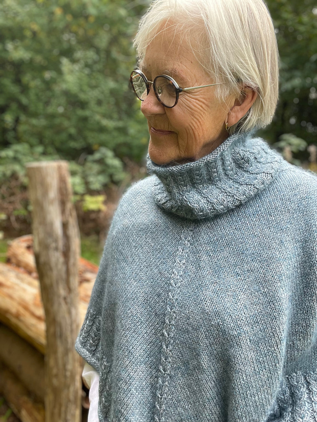 Lizzie Poncho & Cowl