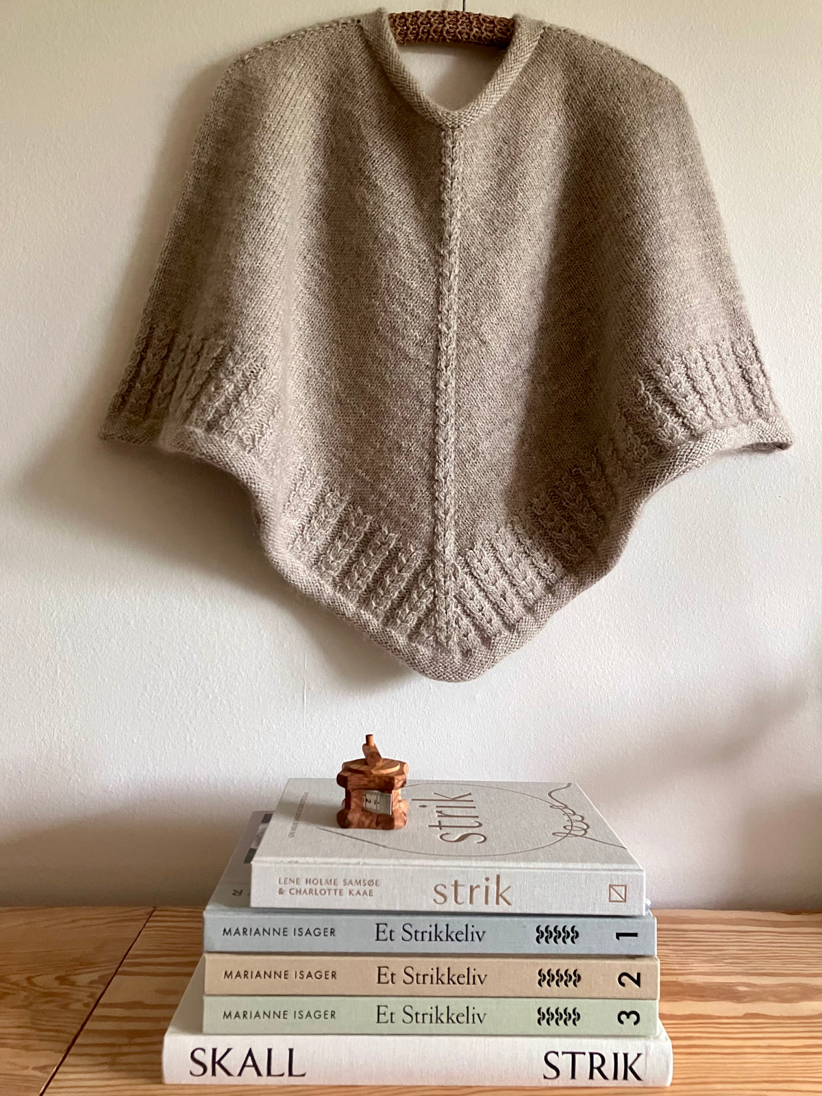 Lizzie Poncho & Cowl
